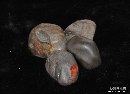 南红玛瑙原石铁皮料图片