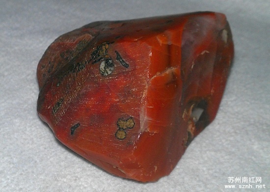 购买和收藏南红玛瑙原石有何风险？