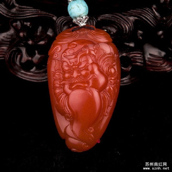 钟馗题材南红雕件的寓意是什么？