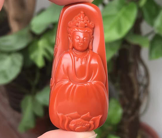 当南红碰上海底的红珊瑚,你要做的只有一件事。 当南红碰上海底的红珊瑚,你要做的只有一件事。
