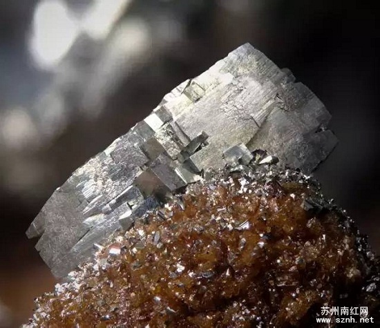 等一下！难道从来都没人发现矿物晶体这么美？